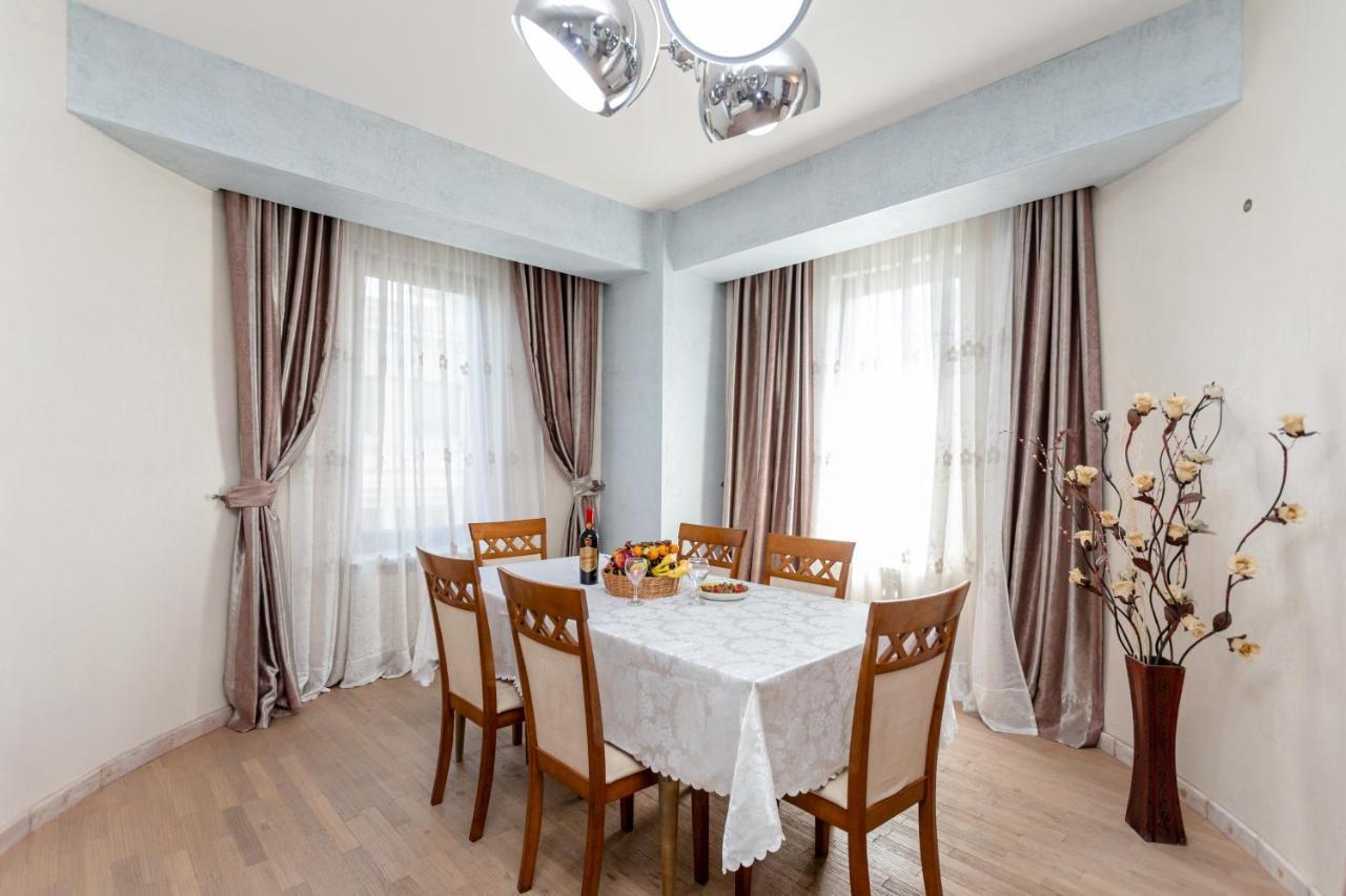 Luxury 4 Bedroom Apartment Tiflis Exterior foto